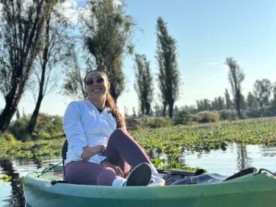 Late-Morning Kayak Tour in Xochimilco